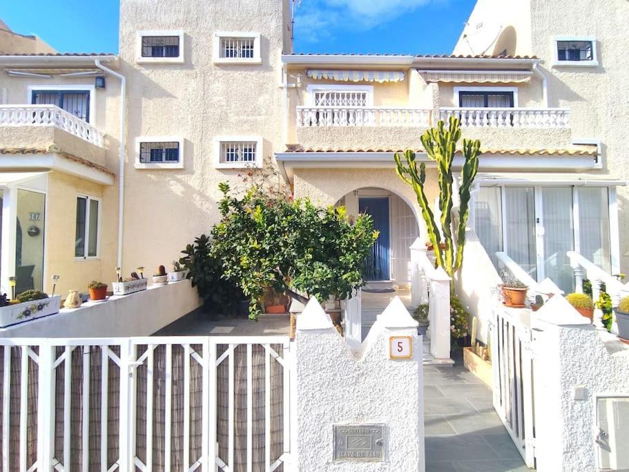 Rincon Mediterraneo Apartment *